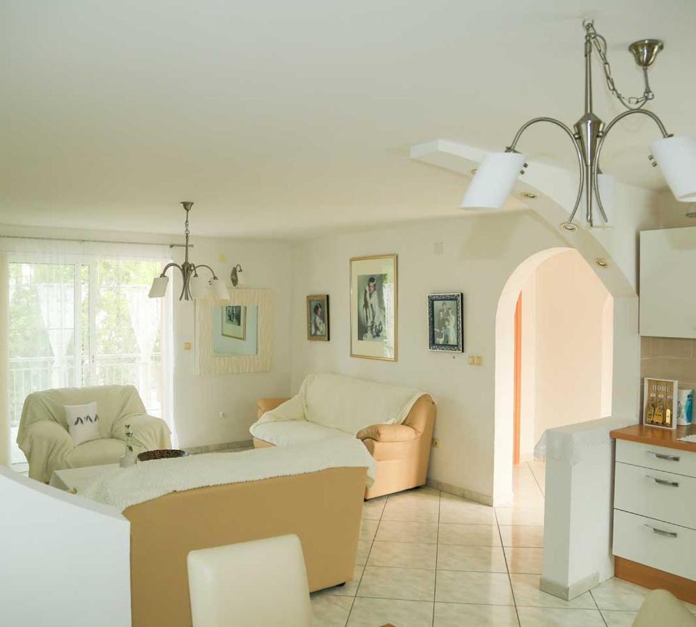 Adrian-Apartments-51511-Malinska-Otok-Krk Primorska 21 外观 照片